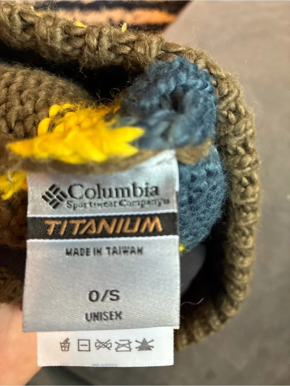 Men’s Columbia Knit Beanie Hat One Size